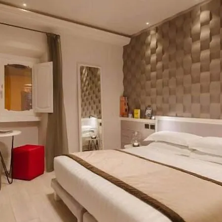 Rhea Silvia Luxury Navona 4*
