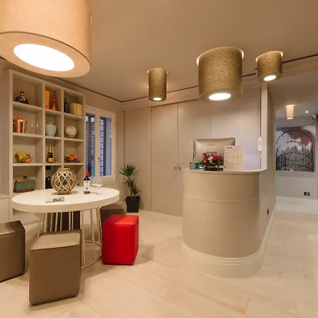 Rhea Silvia Luxury Navona בית הארחה 4*