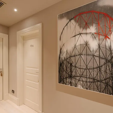 Rhea Silvia Luxury Navona בית הארחה 4*