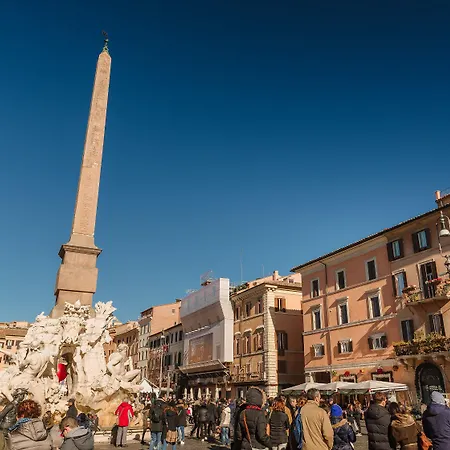 Rhea Silvia Luxury Navona