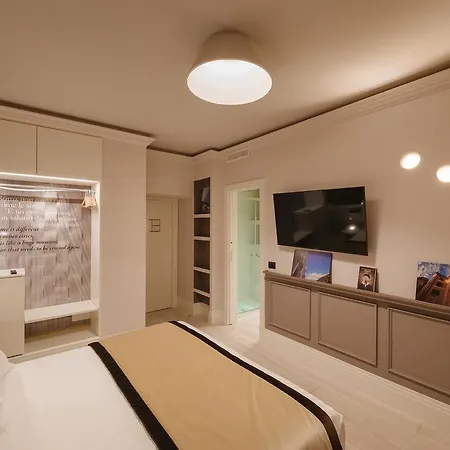 Rhea Silvia Luxury Navona 4* Rom