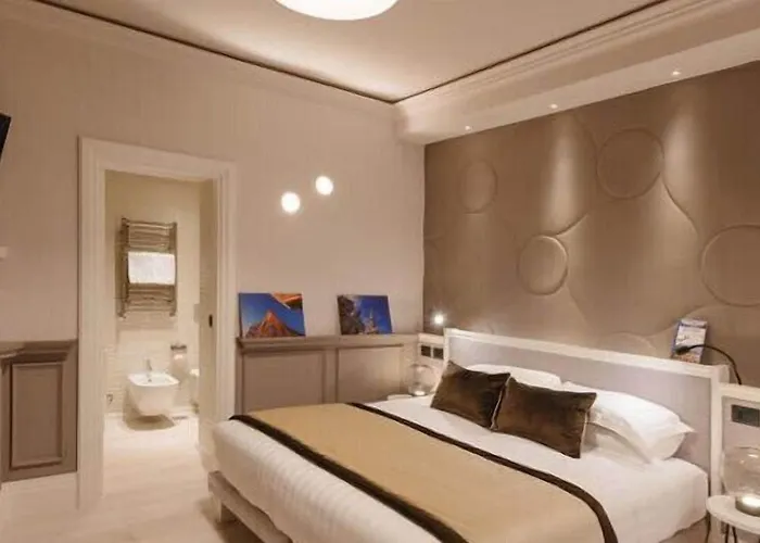 Rhea Silvia Luxury Navona 4*