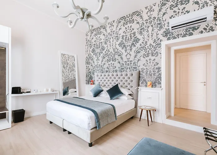 Rhea Silvia Luxury Navona Πανσιόν