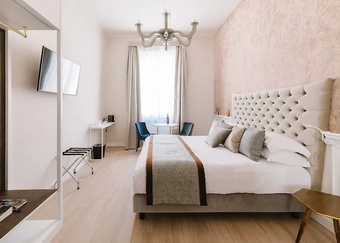 Rhea Silvia Luxury Navona Πανσιόν