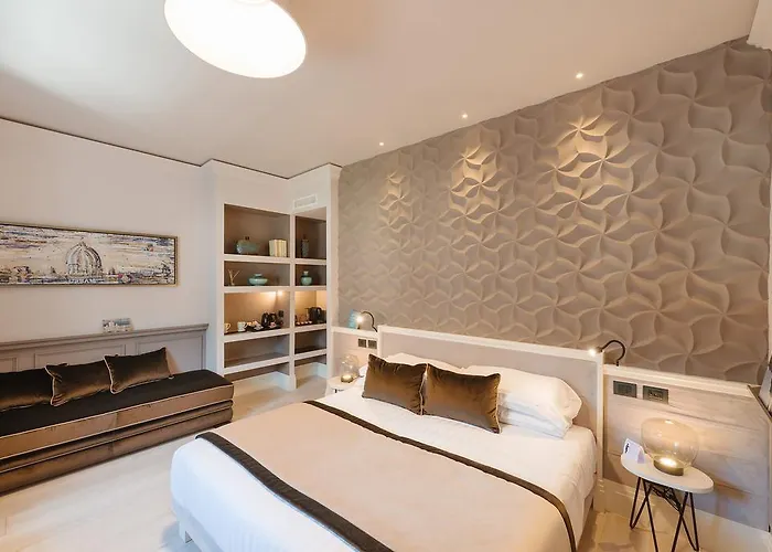 Πανσιόν Rhea Silvia Luxury Navona 4*