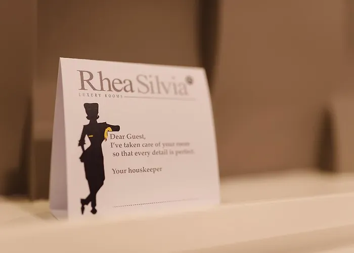 Rhea Silvia Luxury Navona Πανσιόν