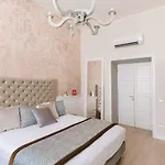 Rhea Silvia Luxury Navona