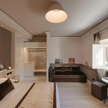 Rhea Silvia Luxury Navona Affittacamere Roma