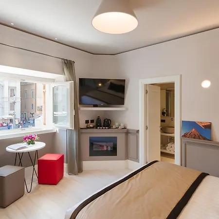 Rhea Silvia Luxury Navona Affittacamere