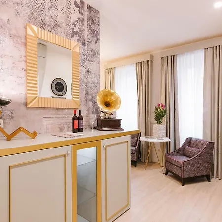 Rhea Silvia Luxury Navona 4* Rom